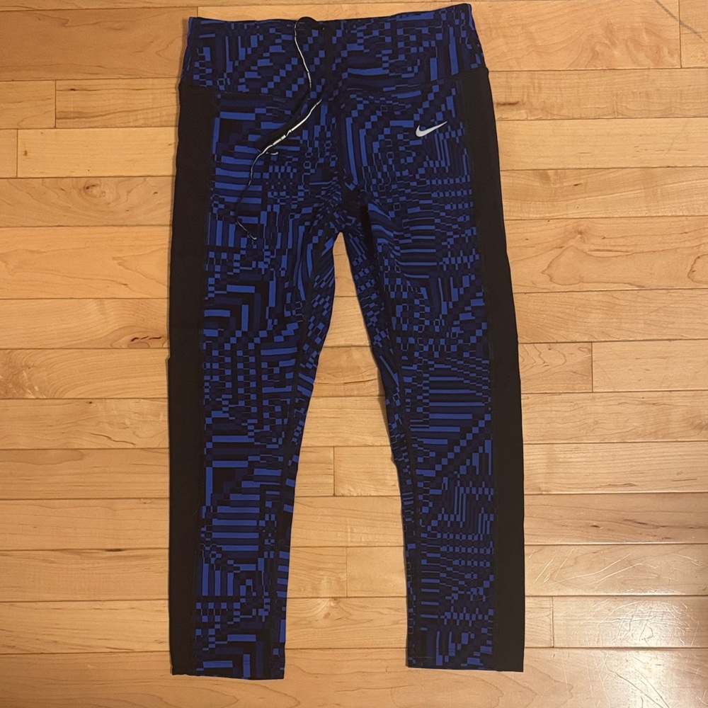 Nike Black and Blue Geometric Leggings